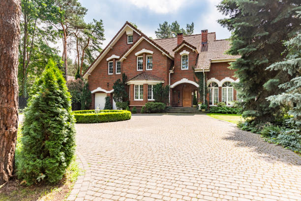 Best Driveway Paving Contractor  in West Hills, PA